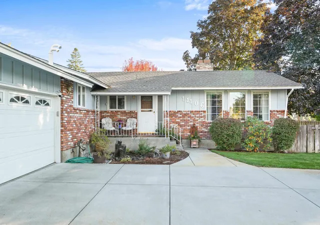 Photo 2 of Single family home for sale at 11106 E 37th Avenue, Spokane Valley, WA 99206 | MLS# 202625537 | Listing updated on 2026-10-09