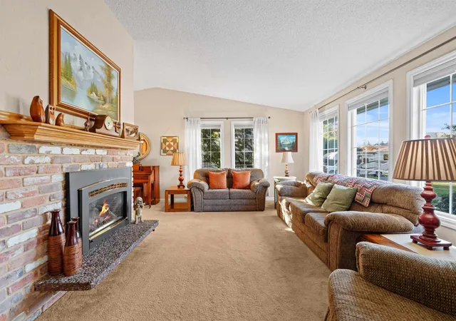Photo 4 of Single family home for sale at 11106 E 37th Avenue, Spokane Valley, WA 99206 | MLS# 202625537 | Listing updated on 2026-10-09