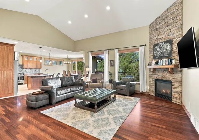 Photo 2 of Single family home for sale at 810 W Willapa Ave, Spokane, WA 99224 | MLS# 202625538 | Listing updated on 2026-10-09