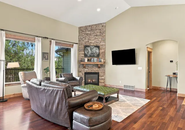Photo 3 of Single family home for sale at 810 W Willapa Ave, Spokane, WA 99224 | MLS# 202625538 | Listing updated on 2026-10-09
