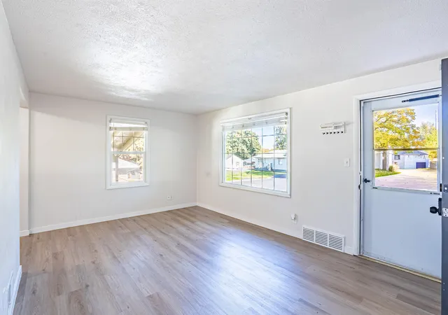 Photo 3 of Single family home for sale at 6025 N Belt St, Spokane, WA 99205 | MLS# 202625540 | Listing updated on 2026-10-09