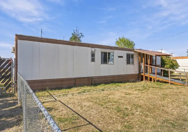 Photo 3 of Manufactured home for sale at 756 S Easy St, Airway Heights, WA 99001 | MLS# 202625544 | Listing updated on 2026-10-09