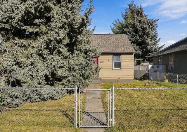 Photo 2 of Single family home for sale at 14921 E Rich Ave, Spokane Valley, WA 99216 | MLS# 202625561 | Listing updated on 2026-10-09