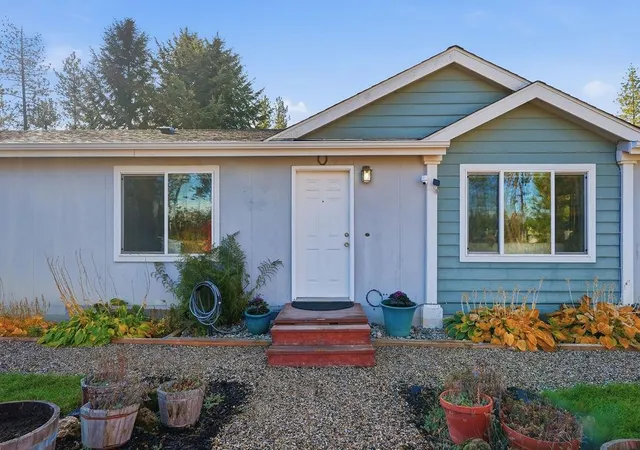 Photo 2 of Manufactured home for sale at 127 W Montgomery Rd, Deer Park, WA 99006 | MLS# 202625564 | Listing updated on 2026-10-09
