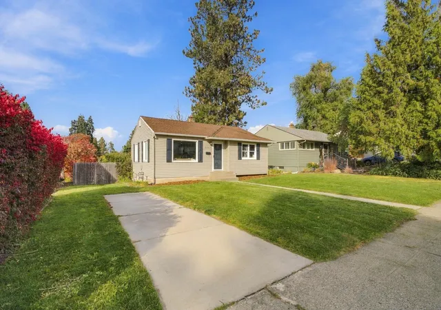 Photo 1 of Single family home for sale at 3307 E 19th Avenue, Spokane, WA 99223 | MLS# 202625575 | Listing updated on 2026-10-09