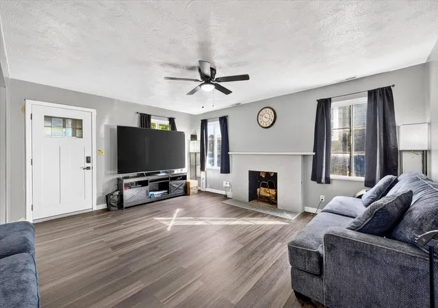 Photo 3 of Single family home for sale at 34 E Princeton Ave, Spokane, WA 99207 | MLS# 202625578 | Listing updated on 2026-10-09