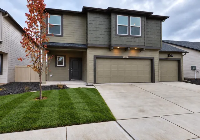 Single family home for sale at 3717 S Clinton Rd, Spokane, WA 99206 | MLS# 202625580