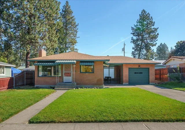 Photo 2 of Single family home for sale at 6804 N Stevens St, Spokane, WA 99208 | MLS# 202625583 | Listing updated on 2026-10-17