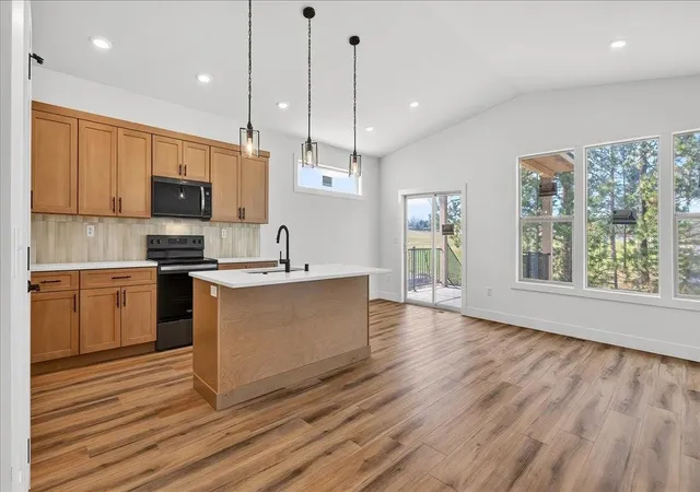 Photo 4 of Single family home for sale at 16803 N Wellington Rd, Colbert, WA 99005 | MLS# 202625585 | Listing updated on 2026-10-09