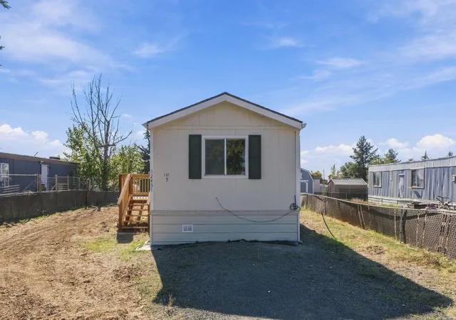 Photo 2 of Manufactured home for sale at 12585 W Frank St, Airway Heights, WA 99001 | MLS# 202625586 | Listing updated on 2026-10-09