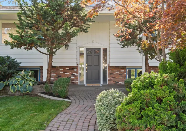Photo 2 of Single family home for sale at 2504 E 40th Avenue, Spokane, WA 99223 | MLS# 202625591 | Listing updated on 2026-10-09