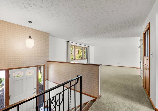 Photo 3 of Single family home for sale at 2504 E 40th Avenue, Spokane, WA 99223 | MLS# 202625591 | Listing updated on 2026-10-09