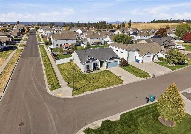Photo 2 of Single family home for sale at 9515 N Prescott Ct, Spokane, WA 99208 | MLS# 202625600 | Listing updated on 2026-10-10