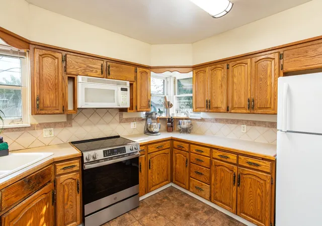 Photo 4 of Single family home for sale at 1108 E Wellesley Ave, Spokane, WA 99207 | MLS# 202625601 | Listing updated on 2026-10-10