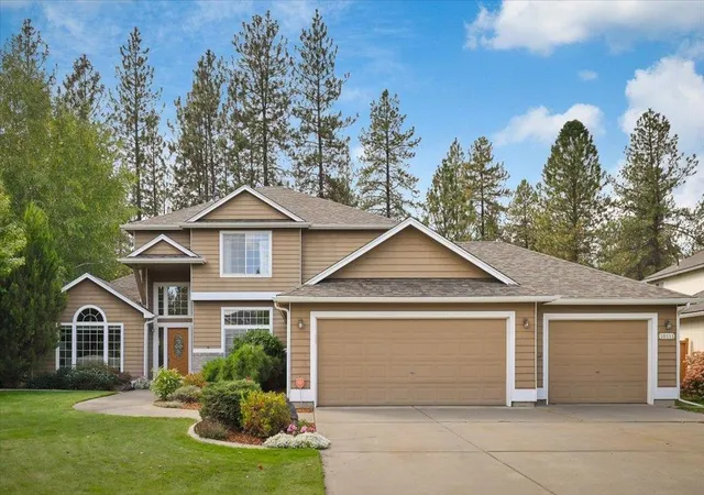 Single family home for sale at 10111 N Parkside Dr, Nine Mile Falls, WA 99026 | MLS# 202625614
