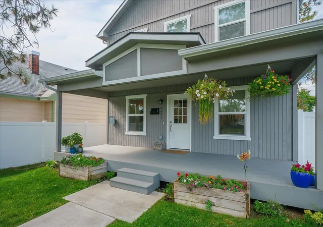 Photo 3 of Single family home for sale at 4621 N Whitehouse St, Spokane, WA 99205 | MLS# 202625617 | Listing updated on 2026-10-09