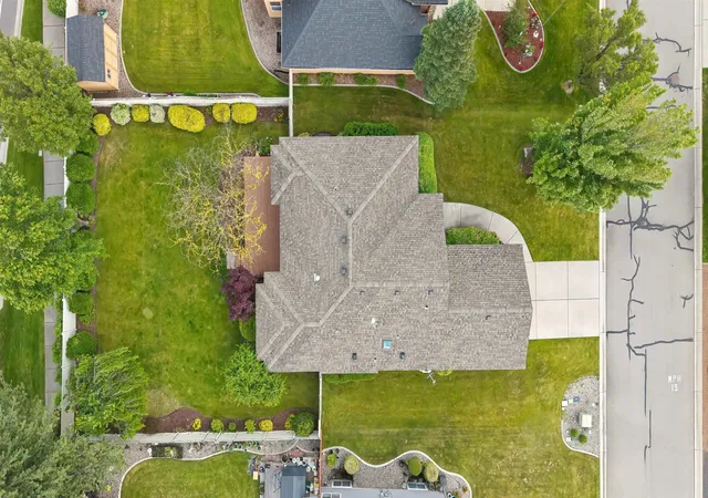 Photo 4 of Single family home for sale at 522 S Shelley Lake Ln, Spokane Valley, WA 99037 | MLS# 202625618 | Listing updated on 2026-10-09