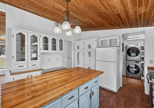 Photo 3 of Manufactured home for sale at 7634 Deer Valley Rd, Newport, WA 99156 | MLS# 202625648 | Listing updated on 2026-10-11