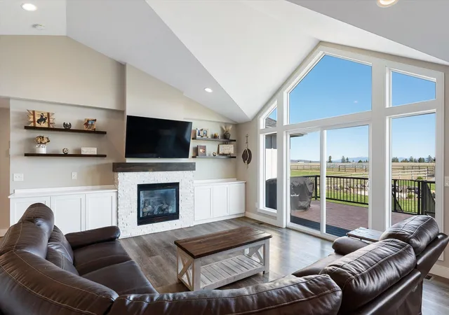 Photo 4 of Single family home for sale at 13915 W Lincoln Rd, Spokane, WA 99224 | MLS# 202625652 | Listing updated on 2026-10-11