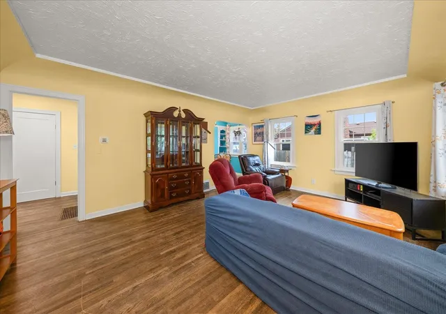 Photo 3 of Single family home for sale at 9601 E Upriver Dr, Spokane, WA 99206 | MLS# 202625673 | Listing updated on 2026-10-19