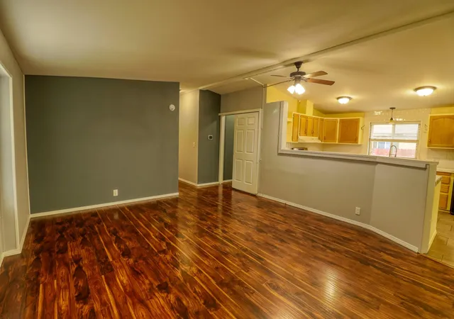 Photo 4 of Manufactured home for sale at 201 E Meadowmere Way, Deer Park, WA 99006 | MLS# 202625674 | Listing updated on 2026-10-19