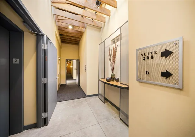 Photo 2 of Sale Pending at 152 S Jefferson St, Spokane, WA 99201 | MLS# 202625677 | Listing updated on 2026-10-17