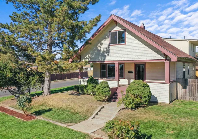 Photo 1 of Single family home for sale at 1140 W Glass Ave, Spokane, WA 99205 | MLS# 202625684 | Listing updated on 2026-10-19