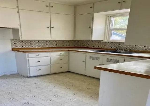 Photo 3 of Single family home for sale at 4827 N Monroe St, Spokane, WA 99205 | MLS# 202625691 | Listing updated on 2026-10-27