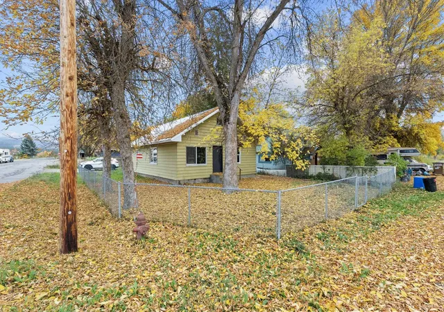 Photo 3 of Single family home for sale at 301 2nd Avenue, Cusick, WA 99119 | MLS# 202625692 | Listing updated on 2026-10-19