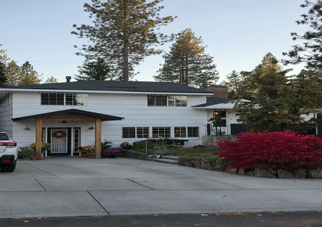 Photo 3 of Single family home for sale at 4204 E 9th Avenue, Spokane, WA 99202 | MLS# 202625695 | Listing updated on 2026-10-28