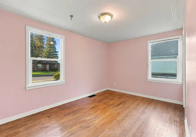 Photo 4 of Single family home for sale at 408 W Columbia Ave, Spokane, WA 99205 | MLS# 202625698 | Listing updated on 2026-10-20