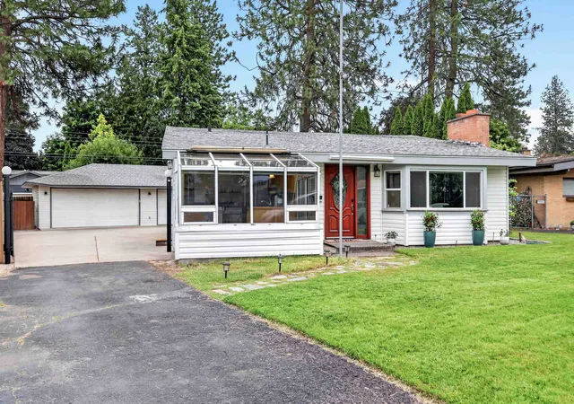 Photo 1 of Single family home for sale at 6714 N Stevens St, Spokane, WA 99208 | MLS# 202625701 | Listing updated on 2026-10-20