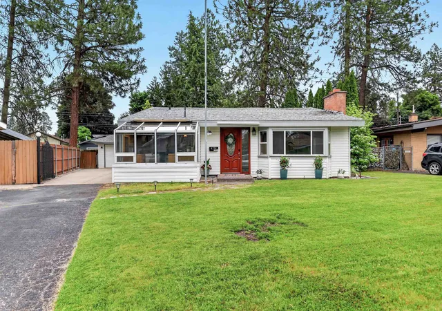Photo 3 of Single family home for sale at 6714 N Stevens St, Spokane, WA 99208 | MLS# 202625701 | Listing updated on 2026-10-20