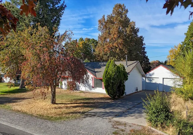 Photo 3 of Single family home for sale at 13205 E 8th Avenue, Spokane Valley, WA 99216 | MLS# 202625709 | Listing updated on 2026-10-20