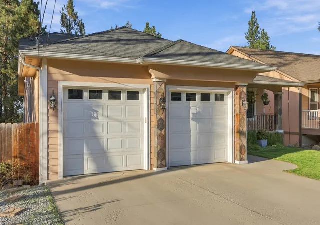 Photo 3 of Single family home for sale at 3217 E 10th Avenue, Spokane, WA 99202 | MLS# 202625730 | Listing updated on 2026-10-15