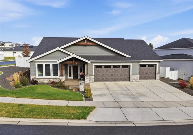 Photo 2 of Single family home for sale at 2640 S Summit Ests Dr, Greenacres, WA 99016 | MLS# 202625753 | Listing updated on 2026-10-17