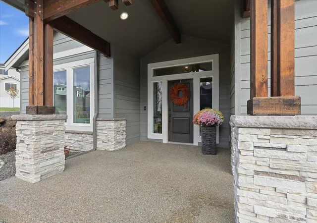 Photo 3 of Single family home for sale at 2640 S Summit Ests Dr, Greenacres, WA 99016 | MLS# 202625753 | Listing updated on 2026-10-17