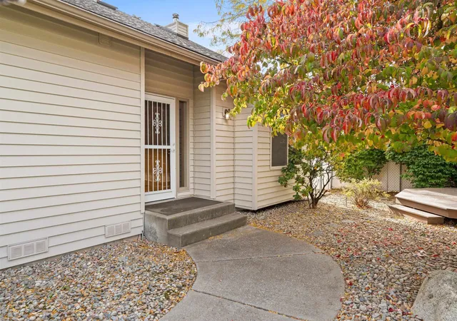 Photo 3 of Sale Pending at 5715 N Vista Grande Dr, Otis Orchards, WA 99027 | MLS# 202625760 | Listing updated on 2026-10-22