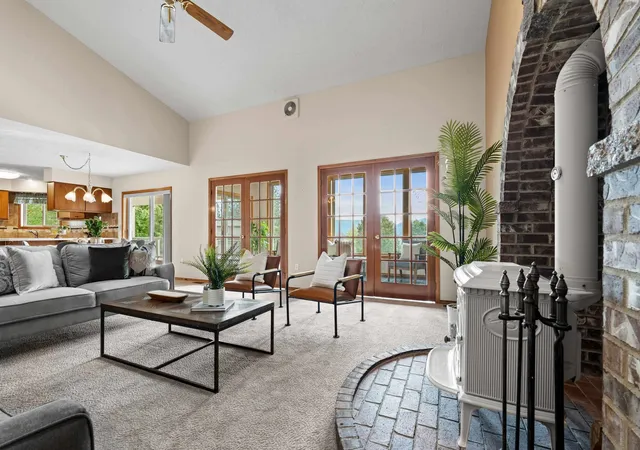 Photo 4 of Sale Pending at 5715 N Vista Grande Dr, Otis Orchards, WA 99027 | MLS# 202625760 | Listing updated on 2026-10-22