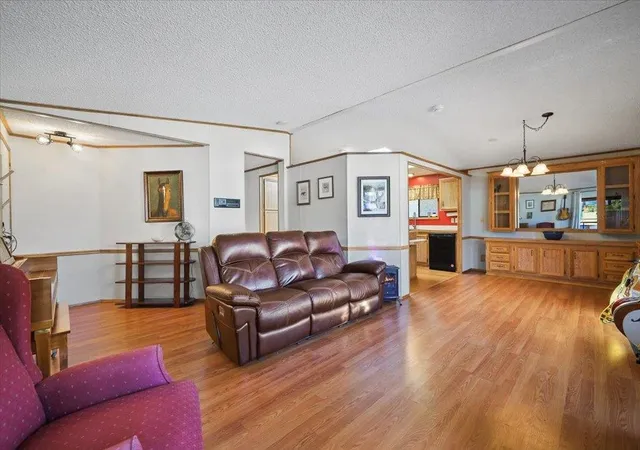 Photo 3 of Manufactured home for sale at 3316 E Valley Frg Ln, Mead, WA 99021 | MLS# 202625765 | Listing updated on 2026-10-19