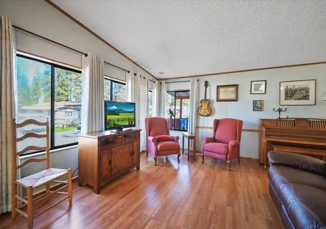 Photo 4 of Manufactured home for sale at 3316 E Valley Frg Ln, Mead, WA 99021 | MLS# 202625765 | Listing updated on 2026-10-19
