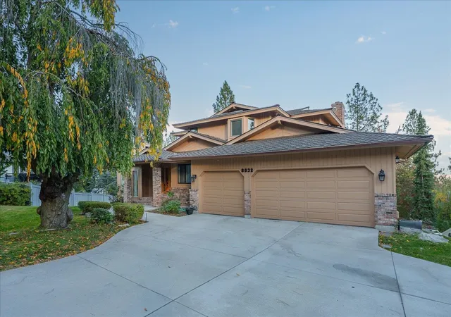 Photo 1 of Single family home for sale at 8032 E Woodview Dr, Spokane, WA 99212 | MLS# 202625775 | Listing updated on 2026-10-17