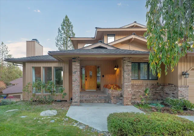 Photo 2 of Single family home for sale at 8032 E Woodview Dr, Spokane, WA 99212 | MLS# 202625775 | Listing updated on 2026-10-17