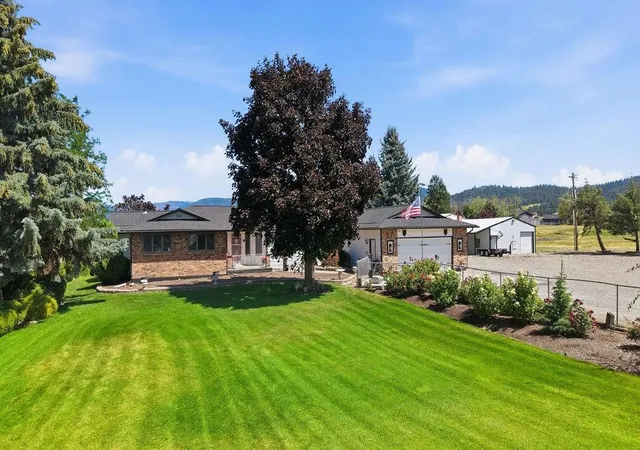 Photo 2 of Single family home for sale at 4821 S Conklin Rd, Greenacres, WA 99016 | MLS# 202625789 | Listing updated on 2026-10-17