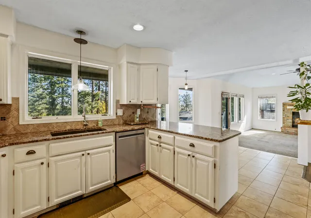 Photo 4 of Single family home for sale at 4608 S Progress Ct, Veradale, WA 99037 | MLS# 202625793 | Listing updated on 2026-10-22