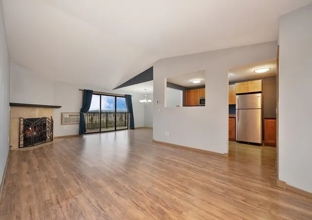Photo 4 of Condo for sale at 172 S Coeur D'alene St, Spokane, WA 99201 | MLS# 202625803 | Listing updated on 2026-10-16