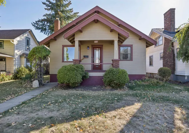 Photo 2 of Single family home for sale at 1117 W Carlisle Ave, Spokane, WA 99205 | MLS# 202625815 | Listing updated on 2026-10-17