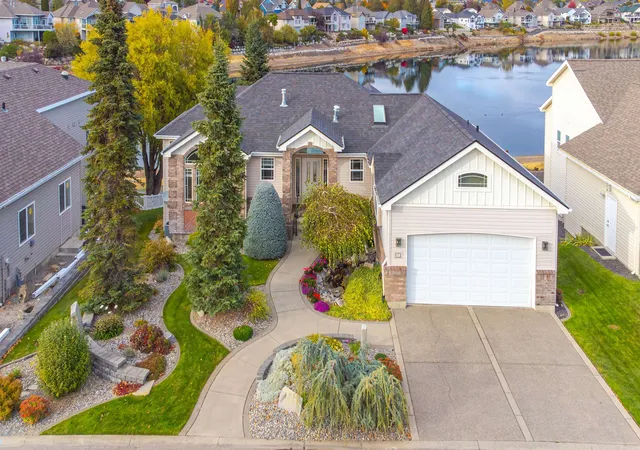 Photo 1 of Single family home for sale at 837 S Shelley Lake Ln, Spokane Valley, WA 99037 | MLS# 202625822 | Listing updated on 2026-10-22