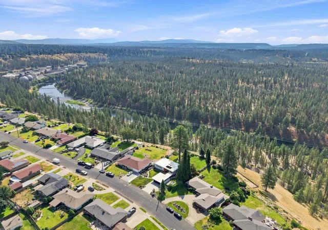Photo 4 of Single family home for sale at 5503 W Northwest Blvd, Spokane, WA 99205 | MLS# 202625829 | Listing updated on 2026-10-17