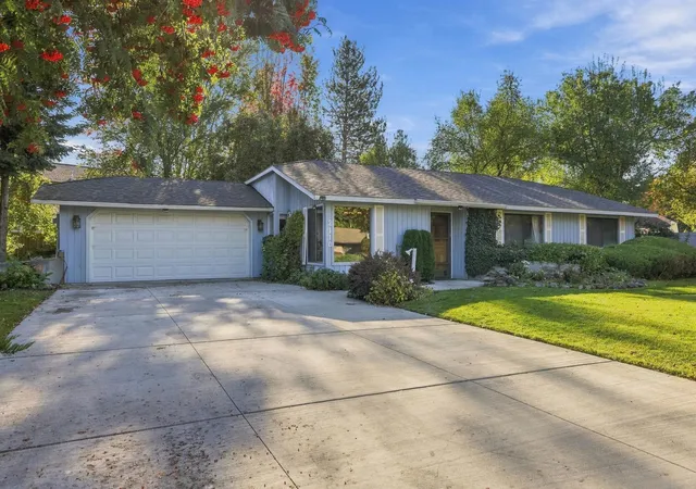 Photo 2 of Single family home for sale at 2110 E 56th Court, Spokane, WA 99223 | MLS# 202625830 | Listing updated on 2026-10-16